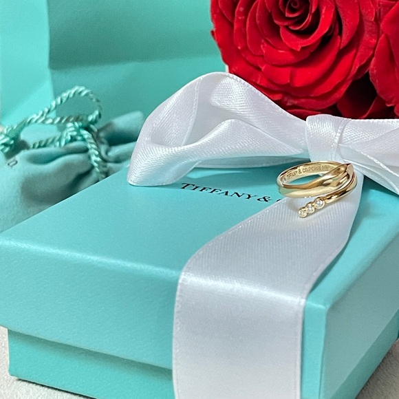 Tiffany & Co. Elsa Peretti Snake Ring in Yellow Gold with Diamonds sz 4.5 $4,100 - Picture 7 of 17